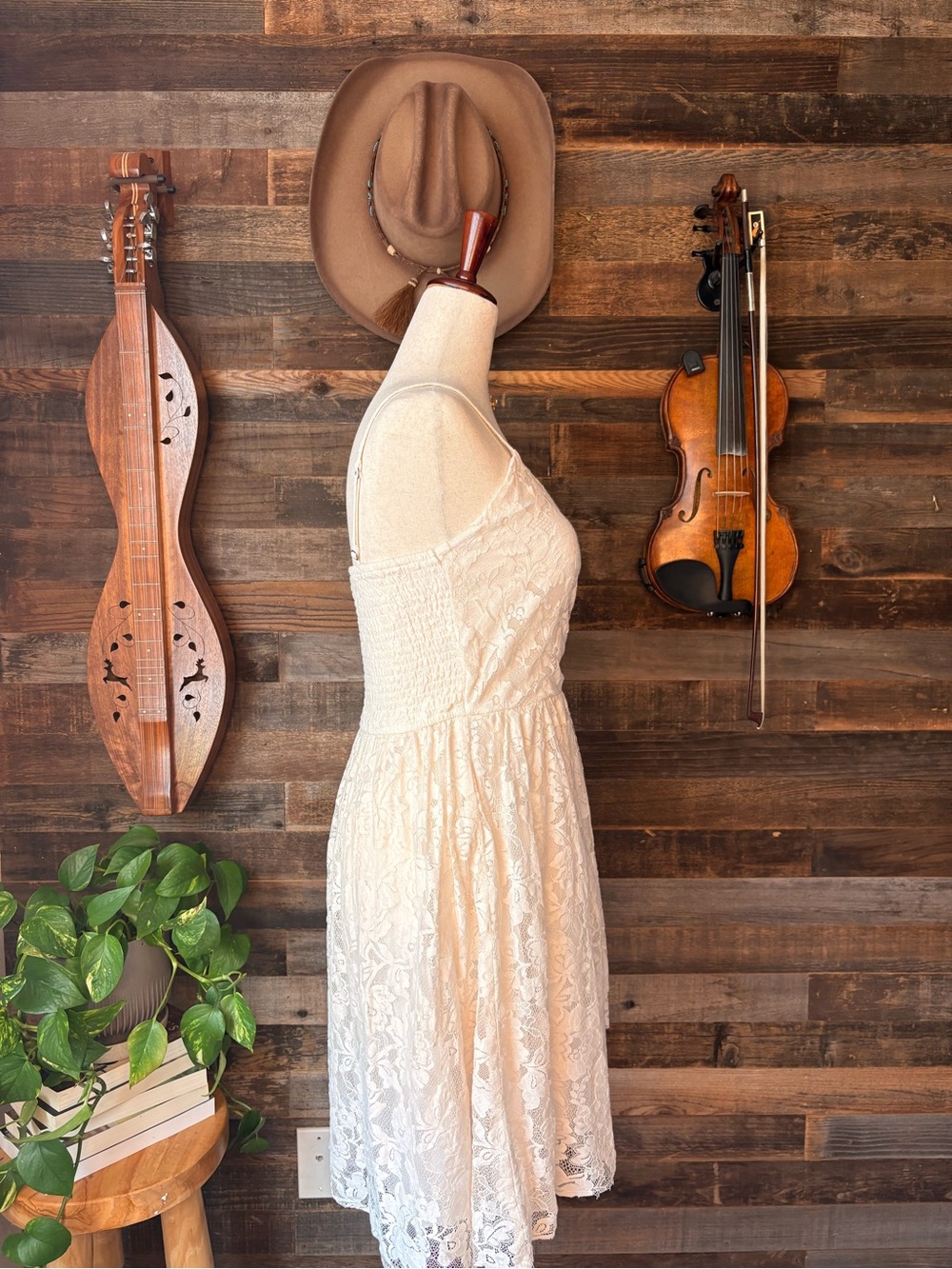 Rustic Lace Mini Dress - Picture 5 of 5